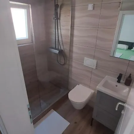 Mlinar - Two Bedroom With Seaview