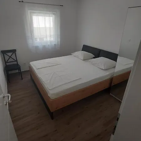 Mlinar - Two Bedroom With Seaview