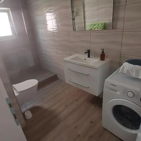 Apartment Mlinar - Two Bedroom With Seaview Grebastica