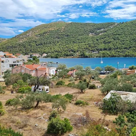 Apartment Mlinar - Two Bedroom With Seaview Grebastica