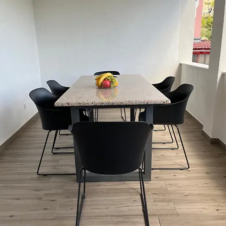 Apartment Mlinar - Two Bedroom With Seaview Grebastica
