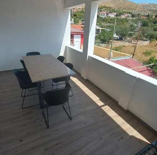 Mlinar - Two Bedroom With Seaview