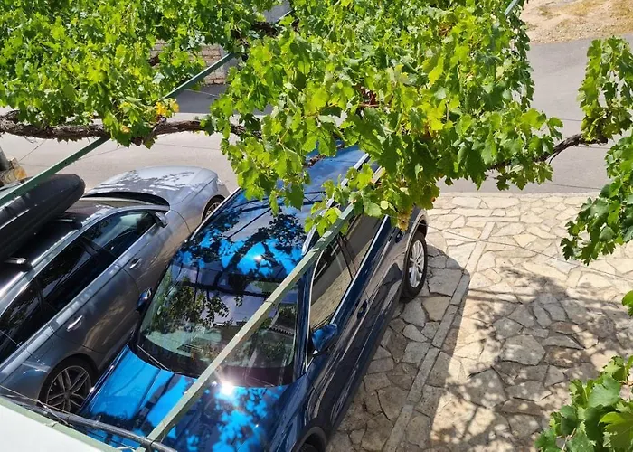 Appartamento Mlinar - Two Bedroom With Seaview